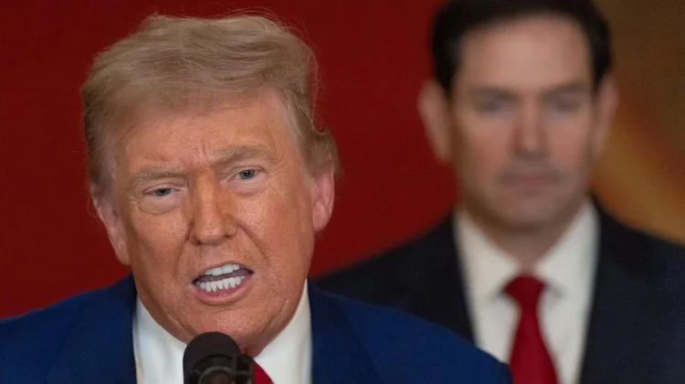Trump dice que EUA destruyó tres instalaciones nucleares iraníes 