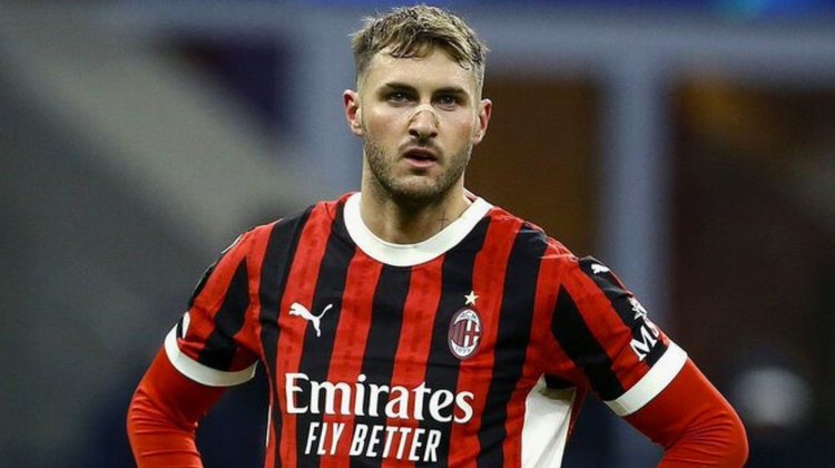 Santi Giménez operado con éxito del tobillo derecho