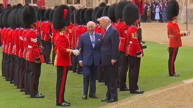 Carlos III y Trump pasan revista a la Guardia Real en Windsor