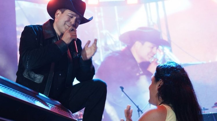 Prepara Bobby Pulido gira del adiós tras show en Santiago