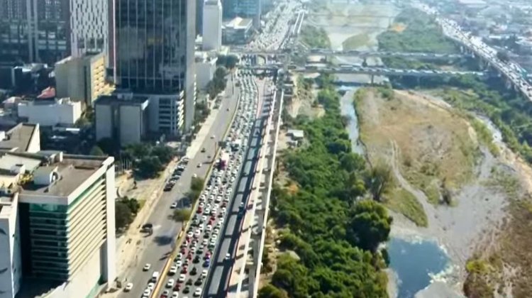 Paraliza Constitución protesta contra aseguradoras