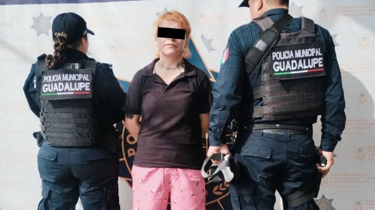 Detienen a mujer por amenazas y posesión de droga en Guadalupe