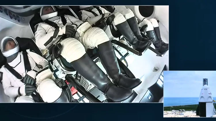 Cancelan el lanzamiento de la misión Crew-11 por mal clima