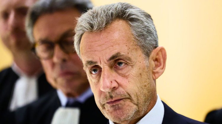Ex presidente Sarkozy saldrá de prisión en libertad condicional 