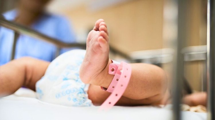 FGR abre investigación por muerte de 13 menores por una bacteria