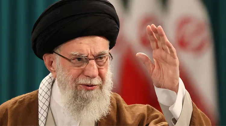 Jameneí advierte a EUA de que no intervenga en la guerra de Irán