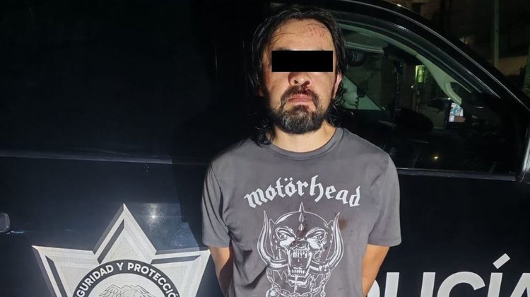 Detienen a hombre acusado de golpear a una mujer en Monterrey