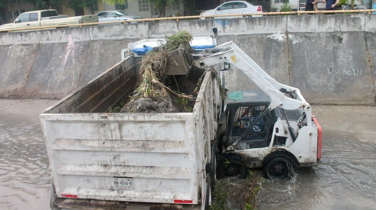 Retiran 4 mil toneladas de basura y escombro del Canal Medular