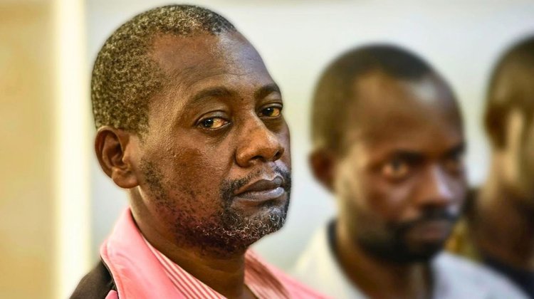 Pastor culpable por la muerte de 190 niños y un adulto en Kenia
