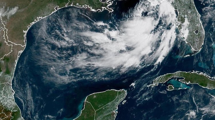 'Bertha' amenaza con marejada ciclónica norte del Golfo de México