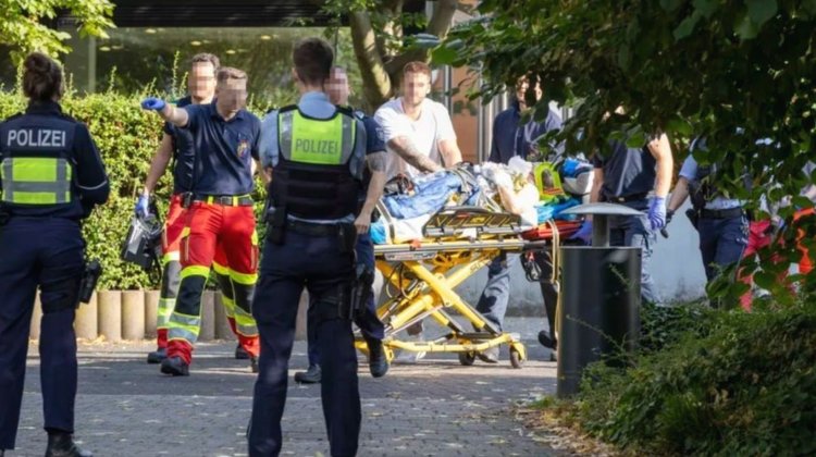 Estudiante ataca con arma blanca a maestra en Alemania