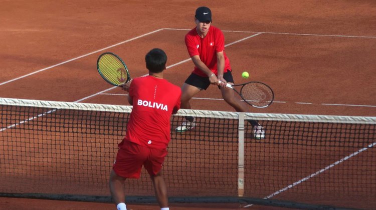 Avanza Bolivia en la Copa Davis tras vencer a Hong Kong