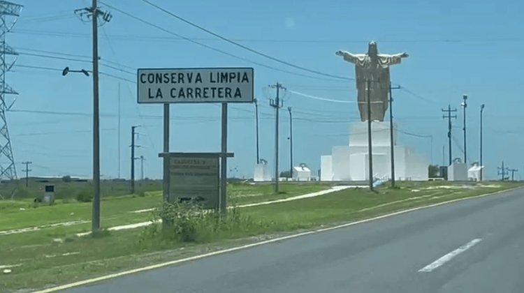 Insta atender grave crisis en autopista Monterrey–Reynosa