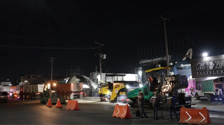 Avanza rehabilitación de avenida Juárez; concluirá en junio