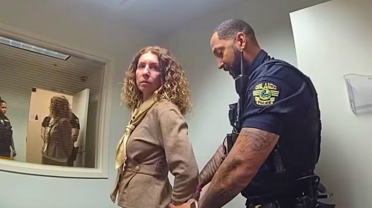 Arrestan a madre en Florida por dejar solos a sus 4 hijos
