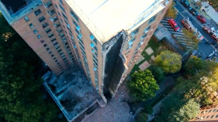 Explosión de gas provoca el derrumbe parcial de un edificio en NY