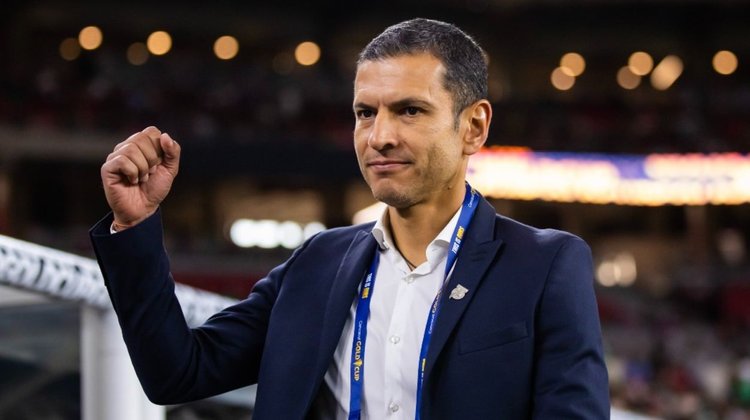 Pachuca deja fuera a Jaime Lozano en cierre del Apertura 2025