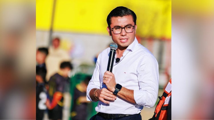 Félix Arratia avisa nueva construcción de escuela secundaria