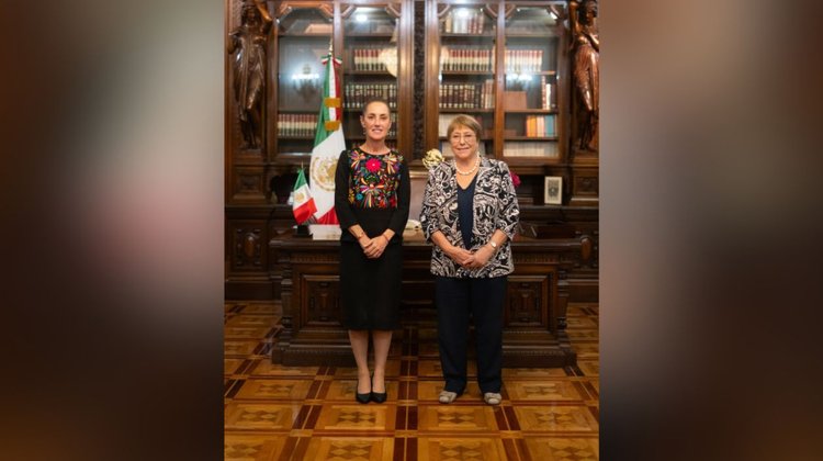 Claudia Sheinbaum recibe a Michelle Bachelet en Palacio Nacional
