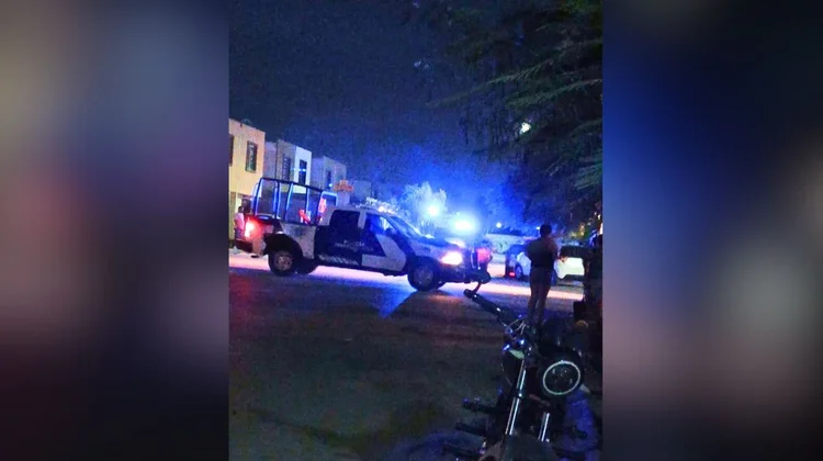 Atacan a balazos vivienda en Valle de Santa Elena