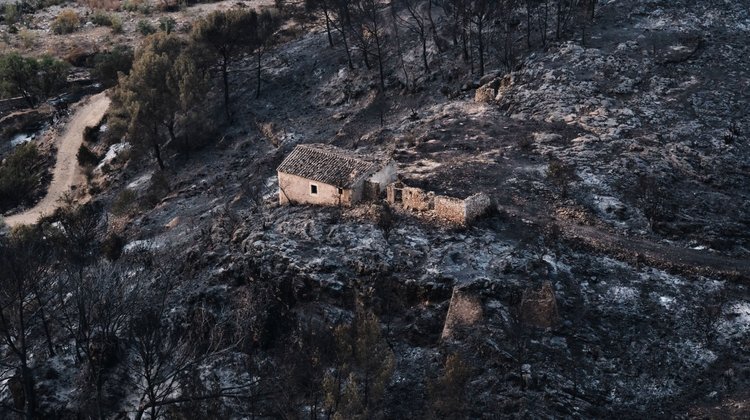 Concluyen búsquedas tras incendio en España sin más víctimas