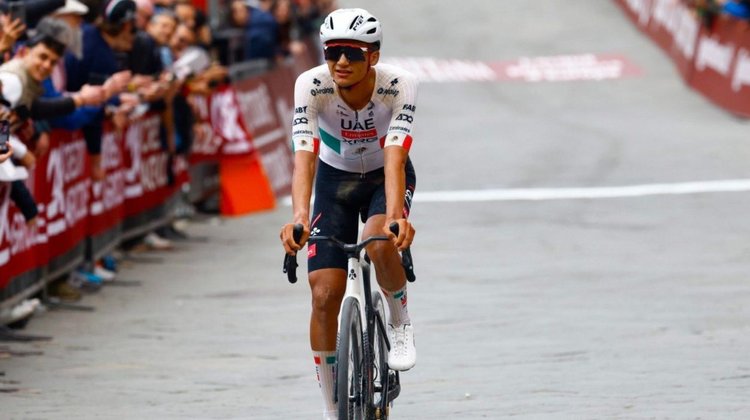  Isaac del Toro mantiene segundo lugar en Vuelta a Alemania 