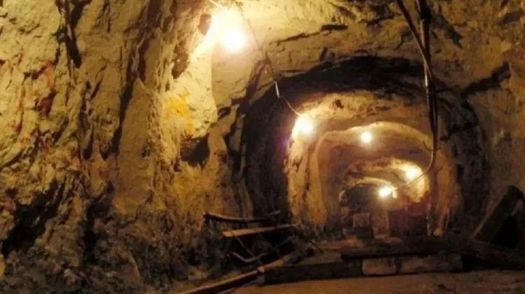 Mueren 50 trabajadores por asfixia en mina de oro en Sudán