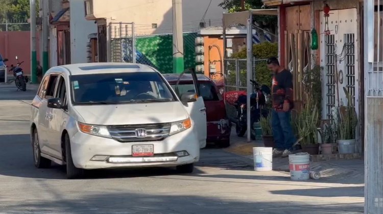 Hombre libera a su familia tras atrincheramiento en Tecámac