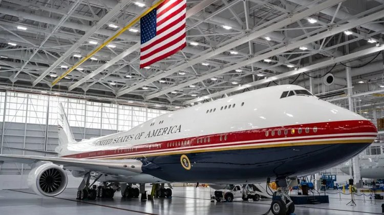 Trump estrena polémico avión presidencial donado por Catar