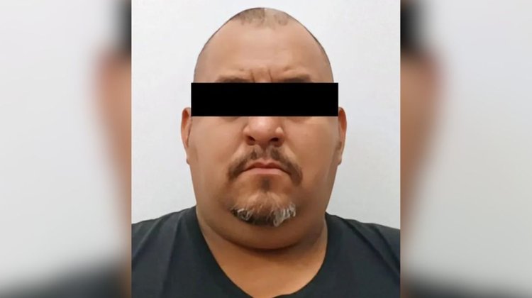 Detienen a hombre por presunto abuso y robo calificado