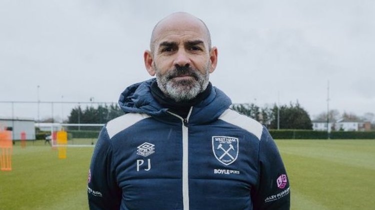 Paco Jémez, ex DT de Cruz Azul, ficha con el West Ham