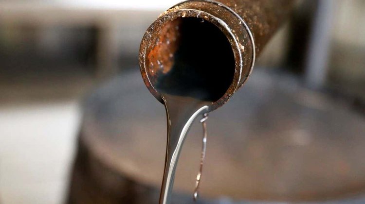 EUA crea corredor secreto para sacar petróleo de Ormuz