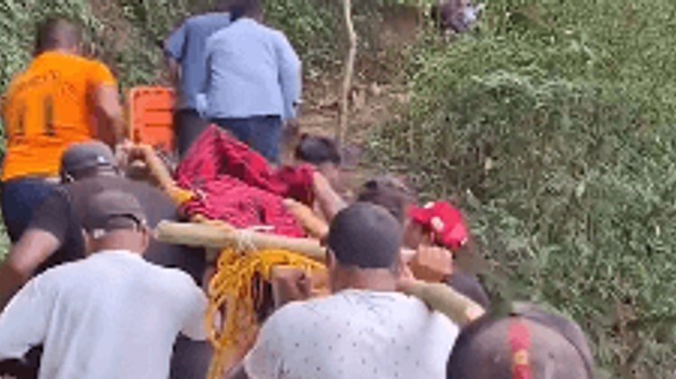 Rescatan con vida a pescador tras 15 días atrapado en Oaxaca