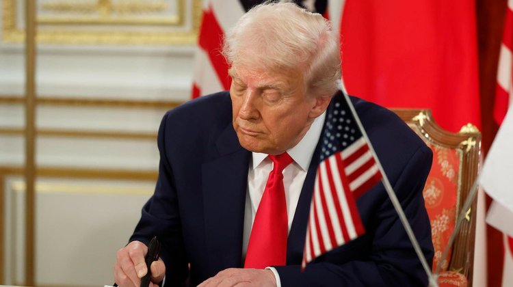 Trump ordena probar las armas nucleares de EUA 'inmediatamente'