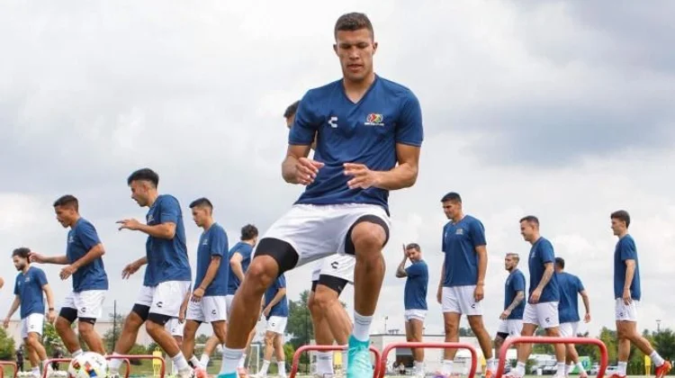 ¡Cero y van cuatro! Nelson Deossa ya es Rayado