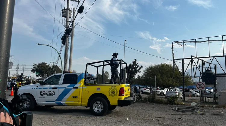 Agreden a oficial de tránsito durante riña campal