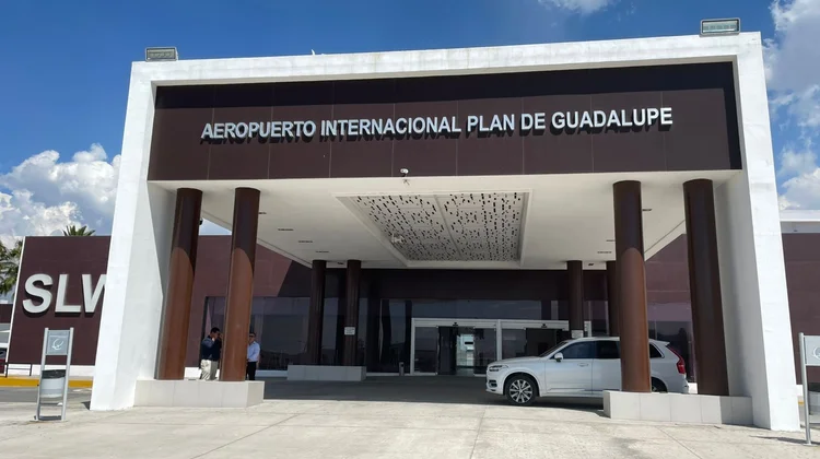 Preparan plan para ampliar vuelos y modernizar aeropuertos