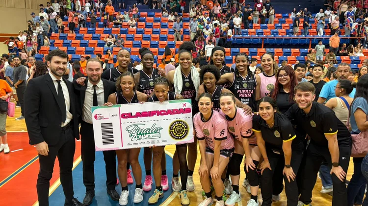 Fuerza Regia derrota a Correcaminos y está en la Final de zona
