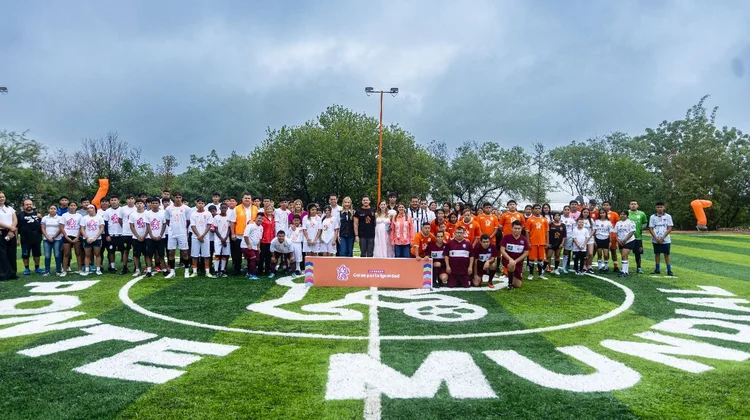 Entregan Samuel y Herrera un multideportivo en la Estanzuela