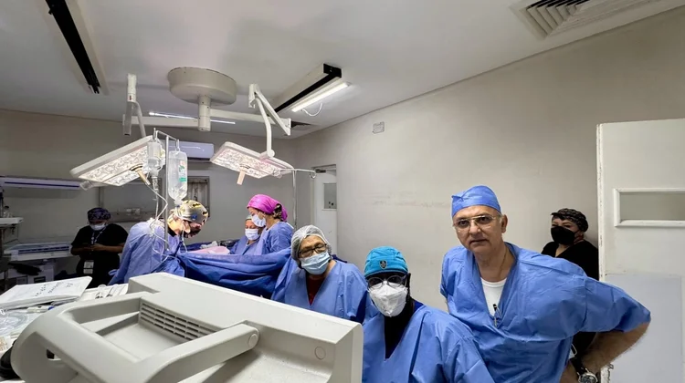 Renuevan quirófanos del ISSSTE; Apoyará a más de 54 mil pacientes