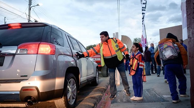 Refuerzan seguridad vial en escuelas de Saltillo con ciudadanos