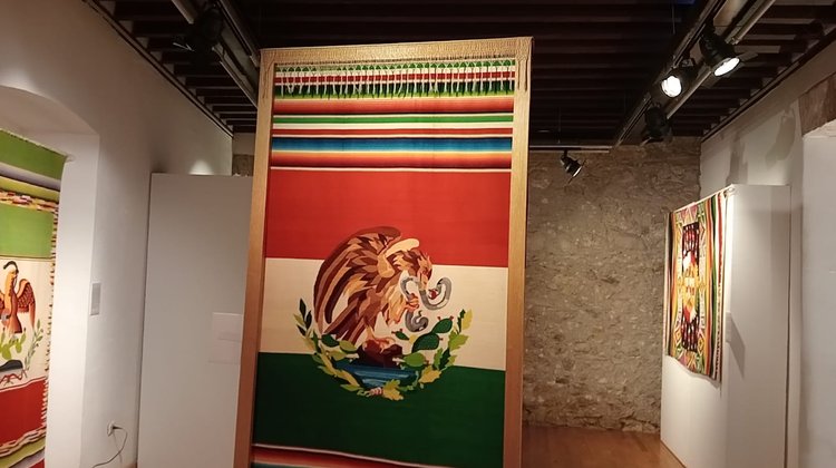 Exhiben 'Zarapes Nacionalistas' en el Museo del Palacio