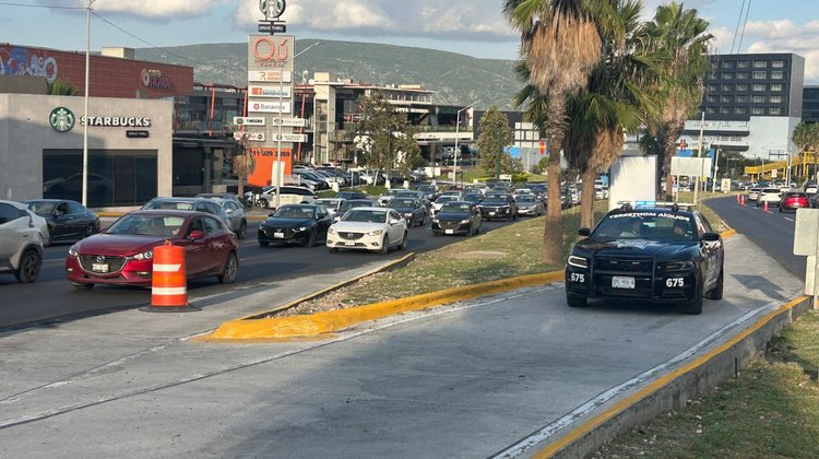 Amplía Monterrey contraflujo en Paseo de los Leones