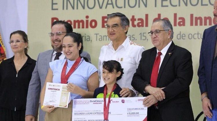 Entregan Premio Estatal de Ciencias e Innovación Tecnológica