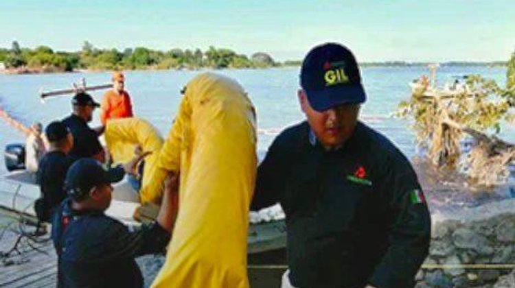 Pemex despliega 80 unidades en operativo en el río Pantepec