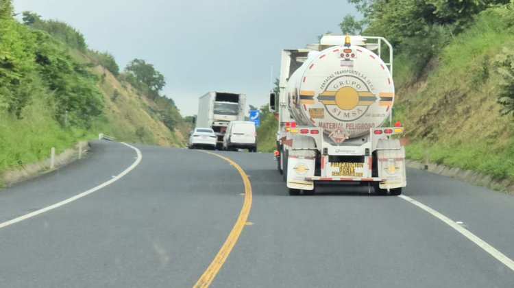 Refuerzan vigilancia para frenar huachicol fiscal en combustibles