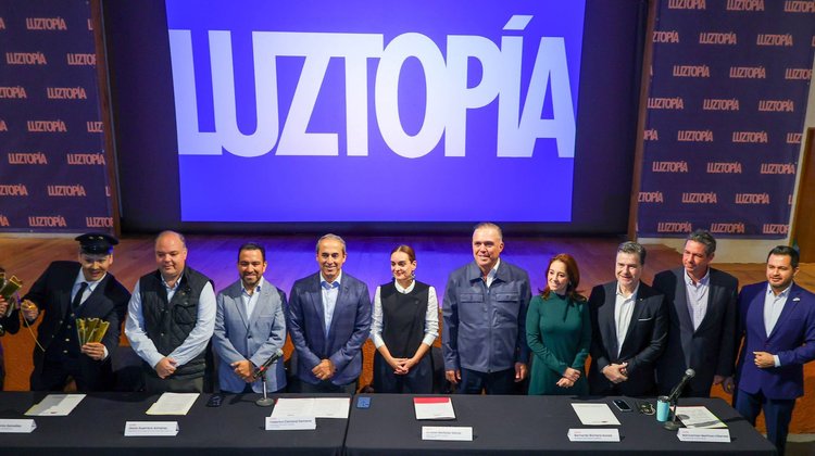 Regresa Luztopía a Fundidora con 'Expreso Polo Norte'