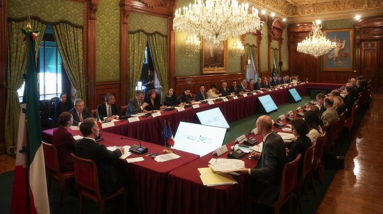 Encabeza Sheinbaum reunión de empresarios mexicanos y franceses