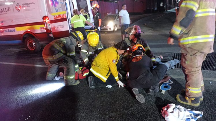 Atropellamiento deja un fallecido y un lesionado en Monterrey