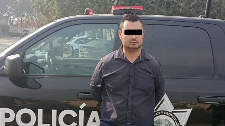 Detienen a hombre con arma y droga en la colonia Moderna